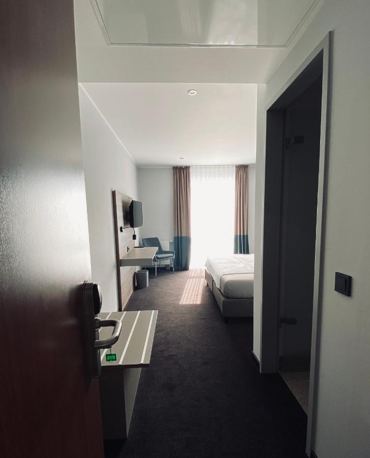 Hotel Airea *
